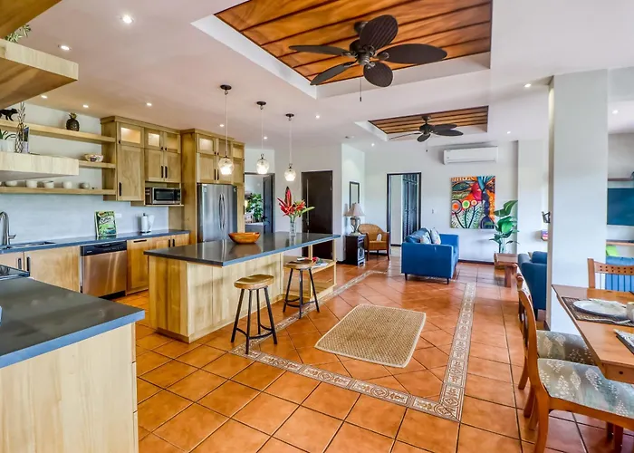 Hébergement de vacances Shared Pool & Outdoor Kitchen: Flamingo Gem *