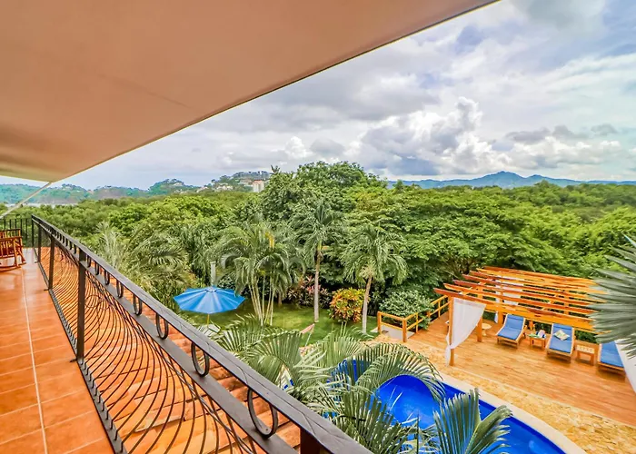 Hébergement de vacances Shared Pool & Outdoor Kitchen: Flamingo Gem